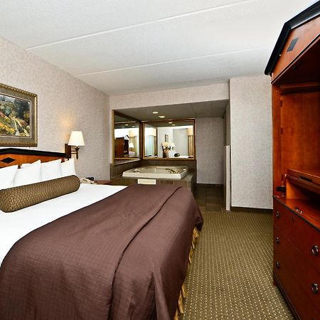 Ramada By Wyndham Plymouth Hotel & Conference Center Habitación foto